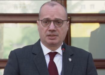 Ndarja nga jeta e liderit të opozitës ruse në burg, ministri i Jashtëm, Hasani: Vdiq për vlerat e demokracisë