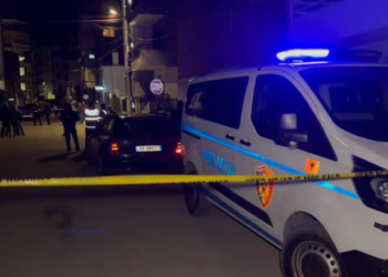 E nxorri nga lokali dhe e qëlloi me 4 plumba në gjoks, si ndodhi vrasja në Korçë: Pashë dy të shtrirë në rrugë…