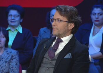 “Regjimet diktatoriale, ngjashmëri me datat 20”, Laert Vasili: Populli pret drejtësi nga SPAK për 21 janarin