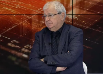 Ngjela zbardh negociatat me Bashën për t’u rikthyer në politikë: Kam një skemë! Ja pse shkoi Bardhi poshtë ballkonit të Berishës