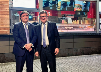 Lajçak e O’Brien takohen në Munih, emisari i BE-së tregon çfarë kanë folur