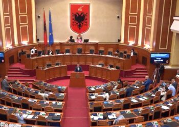 Parlamenti mblidhet sot në seancë plenare, në rendin e ditës interpelancë me Ramën