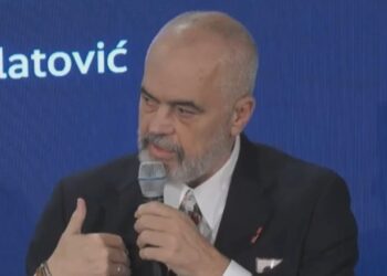LIVE/ Greqia, pengesë për në BE? Rama: Jo, ne i dashurojmë. Më ndjekin kudo e dëgjojnë tonin e zërit kur flas për ta