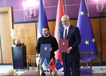“Prodhim i përbashkët i armëve Shqipëri-Ukrainë”, Zelensky zbardh bisedën me Ramën