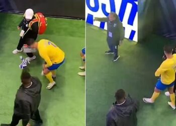 VIDEO/ Humbet kontrollin nga humbja: Gjesti vulgar i Cristiano Ronaldos me fanellën e kundërshtarit