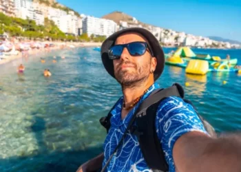 Revista franceze: Gjithçka që duhet të dini për “perlën shqiptare”, Sarandën