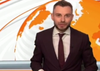 Video që po bën xhiron e rrjetit, spikeri i lajmeve njofton largimin nga televizioni: Do t’u bashkohem Forcave të Armatosura të…!