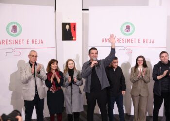 Anëtarësimet e reja në PS, Veliaj nga Njësia 2: Ftoj të rinjtë me ide t’i bashkohen familjes socialiste. Vetëm duke punuar bashkë e çojmë vendin përpara