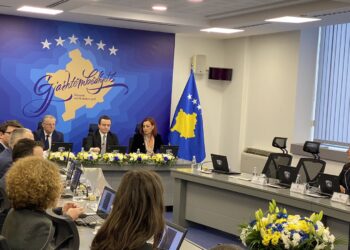 16-vjetori i pavarësisë së Kosovës/ Kurti: Kujtojmë secilën jetë të dhënë, ne i dalim zot vendit