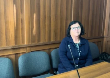 Historia e 66-vjeçares nga Burreli që endet gjykatave për pensionin: Pres për një copë bukë