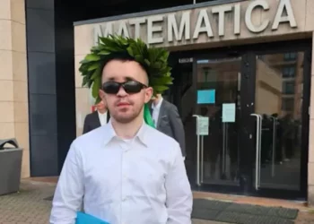 I diplomuari i parë i verbër për IT në Itali, kush është shqiptari Kledian Leka që nuk u ndal asnjëherë