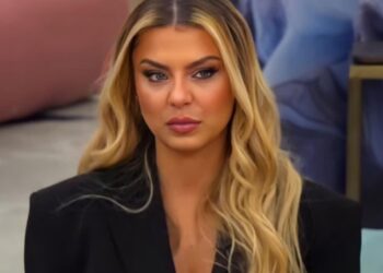 “Solli një grua tjetër në shtëpi kur mami ishte në koma”/Rike Roçi rrëfen raportin me të atit: Partnerja e tij na nxiu jetën! Ai ndërroi jetë në duart e mia!