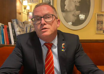 “Vuçiç po planifikon luftë në Ballkan”/ Politikani austriak: Ja ku pritet të godasë