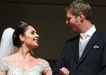 Avokati i familjes mbretërore zbulon pasuritë që Princi i dhuroi Elias: Nuk meriton më të jetojë në oborr