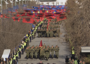 Do të luftonit për vendin tuaj? Shqiptarët gati të mbrojnë Kosovën, serbët dalin “frikacakë”