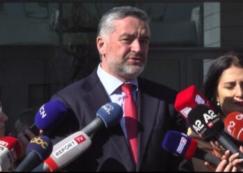 Klosi pas mbylljes së Asamblesë së PS: Nisim fazën e tretë të rienergjizimit. Më 12 maj zgjedhje të brendshme