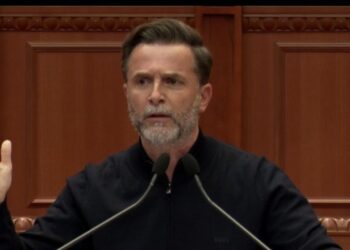 Akuzat për Portin e Durrësit/ Braçe: Po mbroni interesat e Greqisë? E keni bërë rrugë për hatër të Belerit