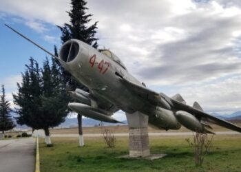 Historiku i bazës ajrore të Kuçovës: Si u shndërrua Reparti 23 PEZA në ‘syrin’ e NATO-s në rajon