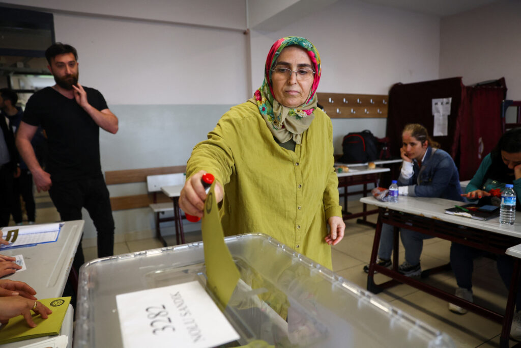 Mbyllet votimi në Turqi, pritet të nisë procesi i numërimit