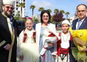 Presidenti Begaj uron besimtarët myslimanë për Muajin e Shenjtë të Ramazanit