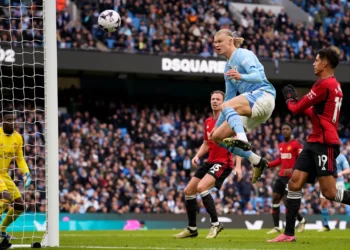 Spektakël golash në derbin e Manchester, City triumfon me përmbysje ndaj United