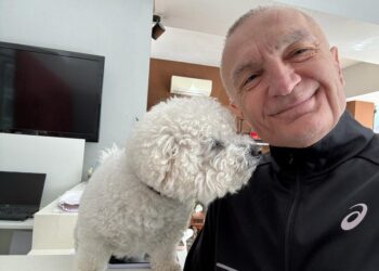 FOTO/ “Ti shok ke gomarin”, Ilir Meta ‘sherr’ me komentuesit për qenin: Nxirre fytyrën