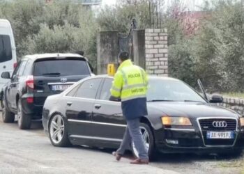 Detaje të reja nga atentati në Lezhë, 3 autorët lëviznin me “Audi” të bardhë, kapen nga kamerat e sigurisë