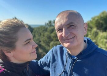 Telefoni i bllokuar nga SPAK/ Kryemadhi e çon çështjen në Gjykatën e Lartë, Meta: Nuk mbaj përgjegjësi