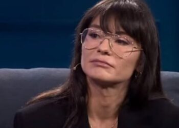Plas keq në emision/ Zhaklina nuk i përgjigjet pyetjeve të Bieta Sulës, ja si reagon moderatorja