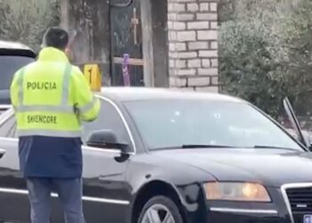 Detaje nga atentati në Lezhë, 54-vjeçari ra në pritë pasi la fëmijët në shkollë