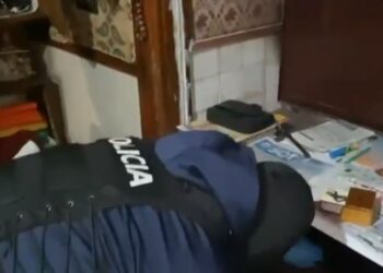 Zbulohet “magazina” e bandave në Sukth, sekuestrohen armë, granata dhe mijëra fishekë