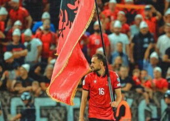 VIDEO/ Dygolësh në pjesën e parë, Cikalleshi shënon edhe me “panenka”