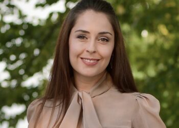 Elia Zaharia pas peticionit të artistëve: Ju jam përulësisht mirënjohëse, deri në lot!