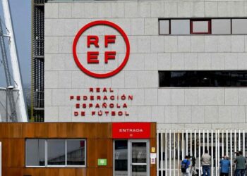 “Tërmet” në Federatën Spanjolle të Futbollit, arrestohen gjashtë persona nën hetim edhe Rubiales e Pique