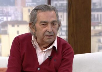 Ndërron jetë Jorgo Papingji, poeti dhe tekst shkruesi më i njohur i këngëve shqiptare