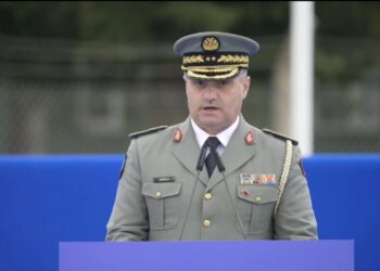Shefi i Shtabit të FA: Baza e Kuçovës, qendër për aktivitetet ajrore dhe bastion sigurie