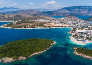 “La República”: Zbuloni Shqiperinë, destinacioni turistik më ekonomik në Evropë