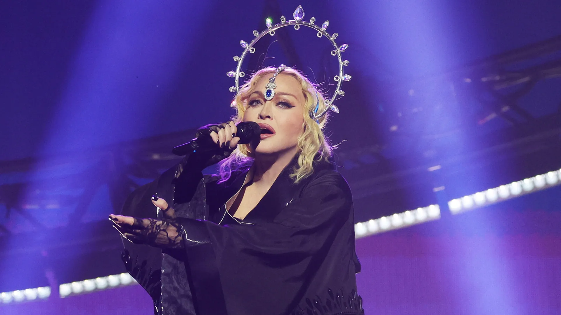 Madonna rrëfen momentin kur ra në koma për 4 ditë: Zoti po më thoshte…