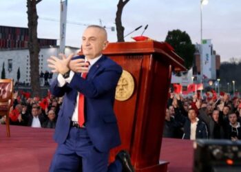 Protestat/ Meta ‘nostalgjik’ për 2 marsin apo presion ndaj Berishës: Jeton fuqishëm në çdo kohë