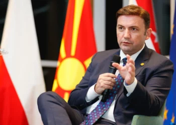 Bujar Osmani, i vetmi shqiptar që posedon kategorinë më të lartë të certifikatës së NATO-s