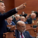 VIDEO/ Noka i bllokon mikrofonin deputetit të PS e nuk lë të marrë fjalën, Nikolla mbyll seancën brenda pak minutash