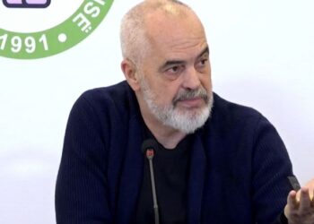 ‘PS sjell zhvillim, partitë e tjera vetëm rrëmujë’/ Rama: Kaosi e pengmarrja e Kuvendit bëhet për interesa personale, jo për qytetarët