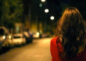 Emri/ Largohet nga banesa 16-vjeçarja, babai denoncon në polici zhdukjen e vajzës: Më ka humbur…!