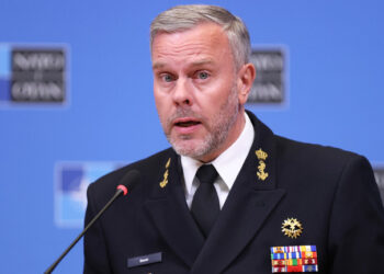 “Ambiciet e Rusisë shkojnë përtej Ukrainës”, admirali i NATO-s: Nuk ka shenja se Moska do të sulmojë vendet e aleancës