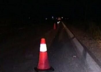 Po kalonte autostradën me karrocë dore, makina përplas për vdekje një person në Fier