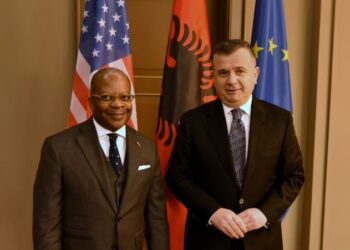 Balla, takim me zyrtarin e lartë amerikan! Po punojmë çdo ditë për t’i dhënë fund të pandëshkueshmërisë. Prioritet, goditjet kundër grupeve kriminale