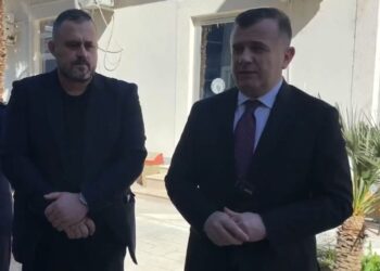 Goditja e bazës së armatimit në Vlorë, Balla: S’duhet të lejojmë që grupet kriminale të rikthejnë pasigurinë! Armëmbajtja pa leje…!