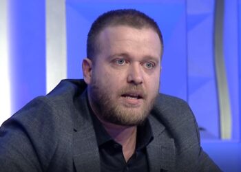 “Beleri është dënuar me armët që janë marrë nga Peshkëpia”,  tensionohet situata mes të ftuarve