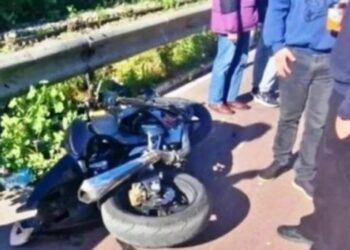 FOTO/ Përplaset nga një automjet e përfundoi anës rrugës, ky është 31-vjeçari shqiptar që humbi jetën në Patra
