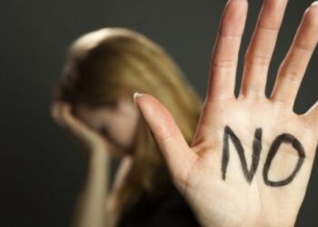 1 në 3 gra në botë preket nga dhuna/Luarasi: Denoncimet në rritje dhe në Shqipëri